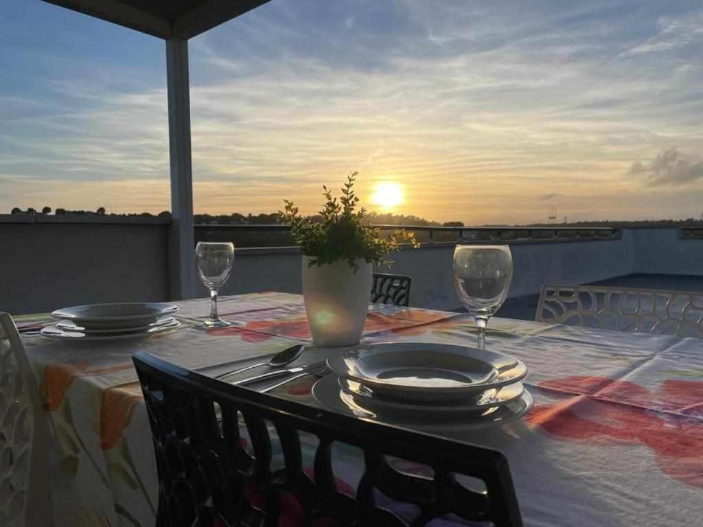 Aimar Atico Duplex Playa La Pineda Port Aventura Leilighet Eksteriør bilde